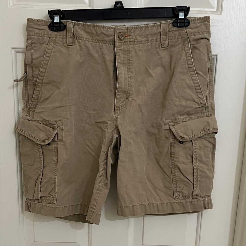 L.L. Bean Natural Fit Khaki Cargo Shorts Size 36W